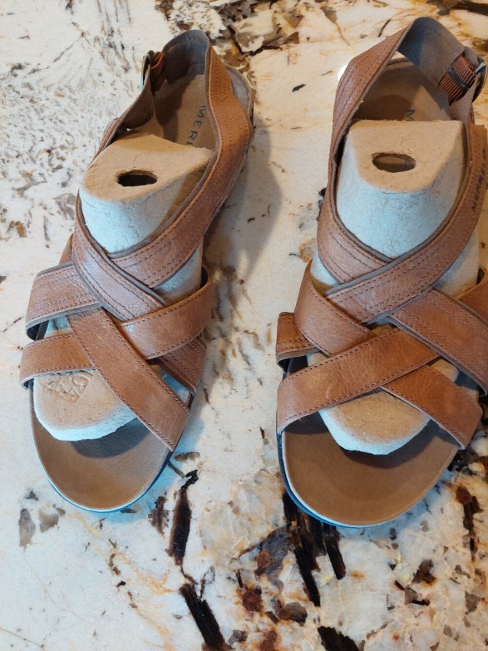 Merrill Tan Leather Sandal size 10